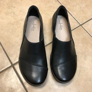 $$SOLD$$ Clark’s Shoes | Black Comfortable Shoes